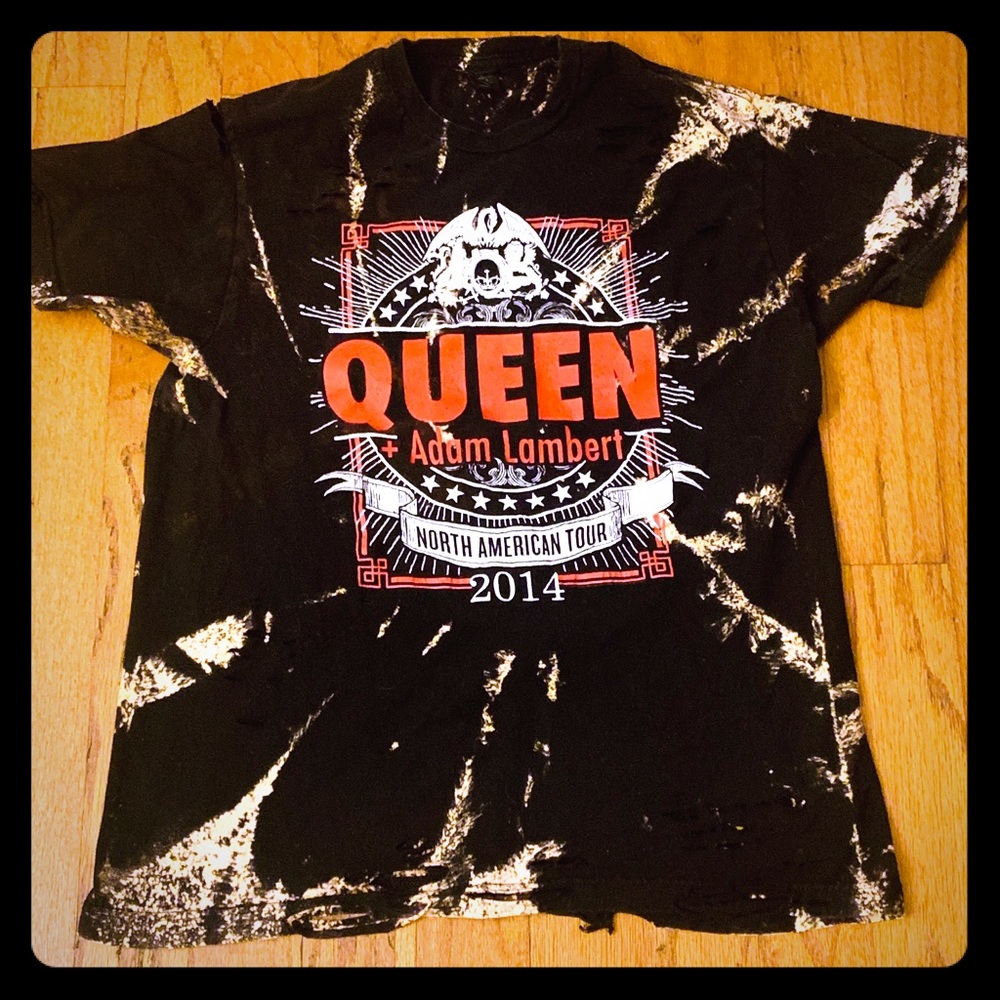 Queen T Shirt distressed and bleached